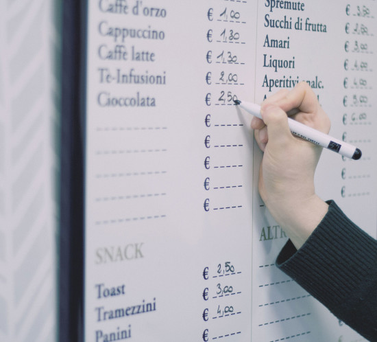 Listini personalizzati stampati in digitale per attività promozionale